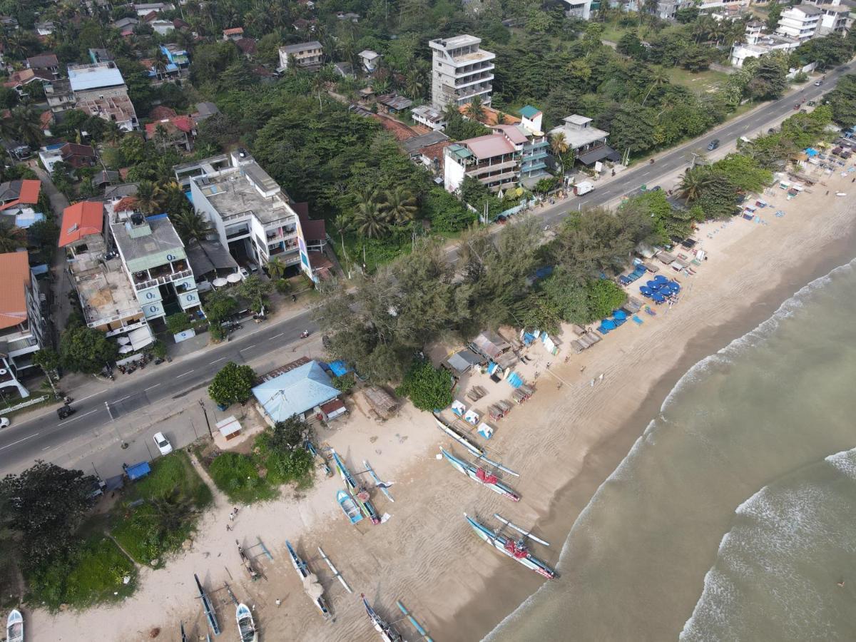 Dazzle Bay By Twenty Two Hotel Weligama Exterior photo