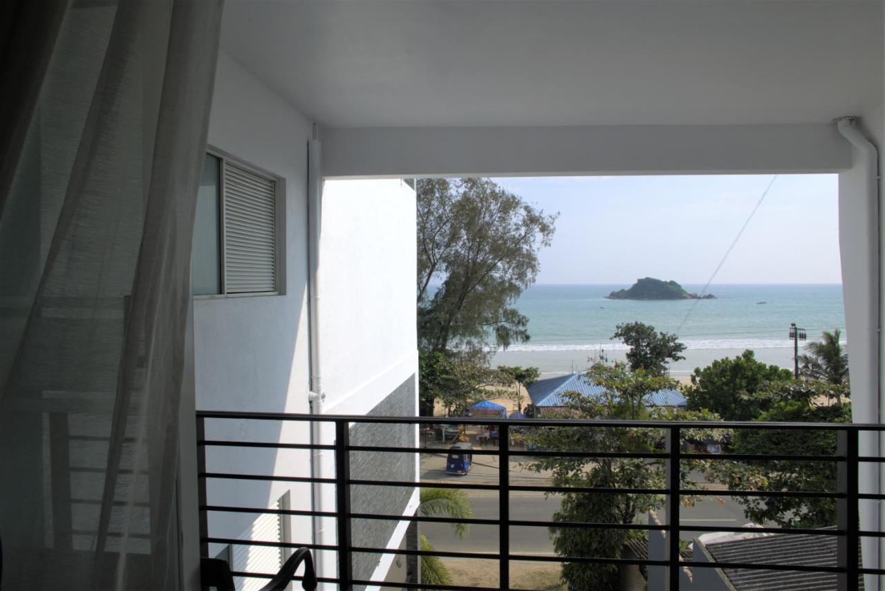 Dazzle Bay By Twenty Two Hotel Weligama Exterior photo