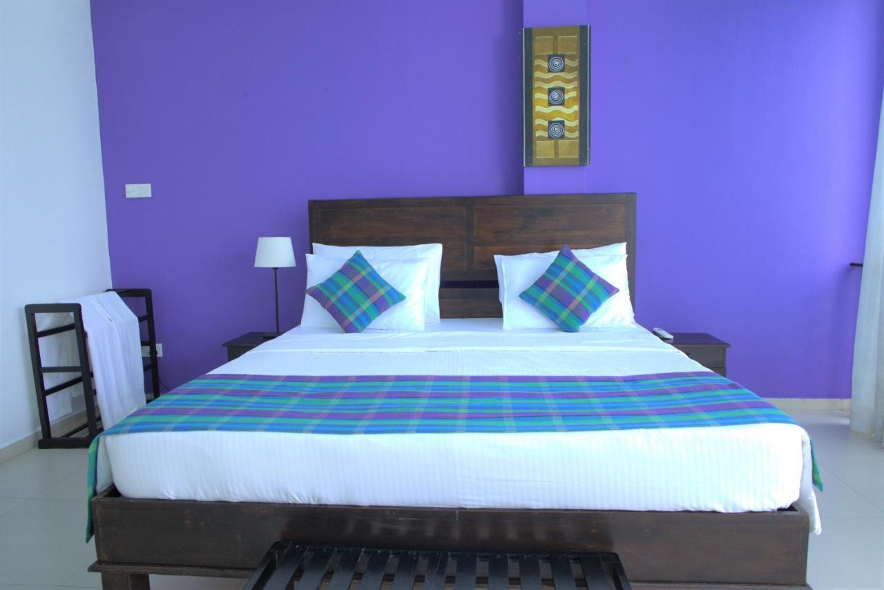 Dazzle Bay By Twenty Two Hotel Weligama Exterior photo