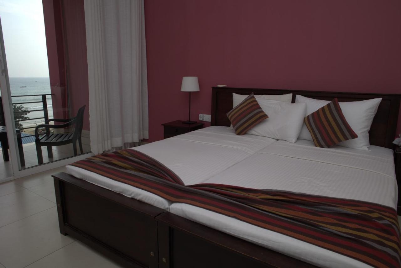 Dazzle Bay By Twenty Two Hotel Weligama Exterior photo